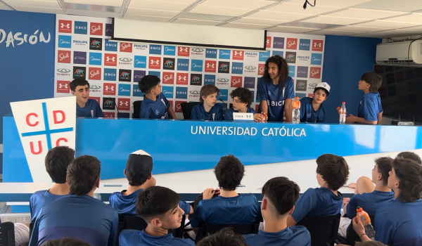 __UnivCatolicaDeChile_6